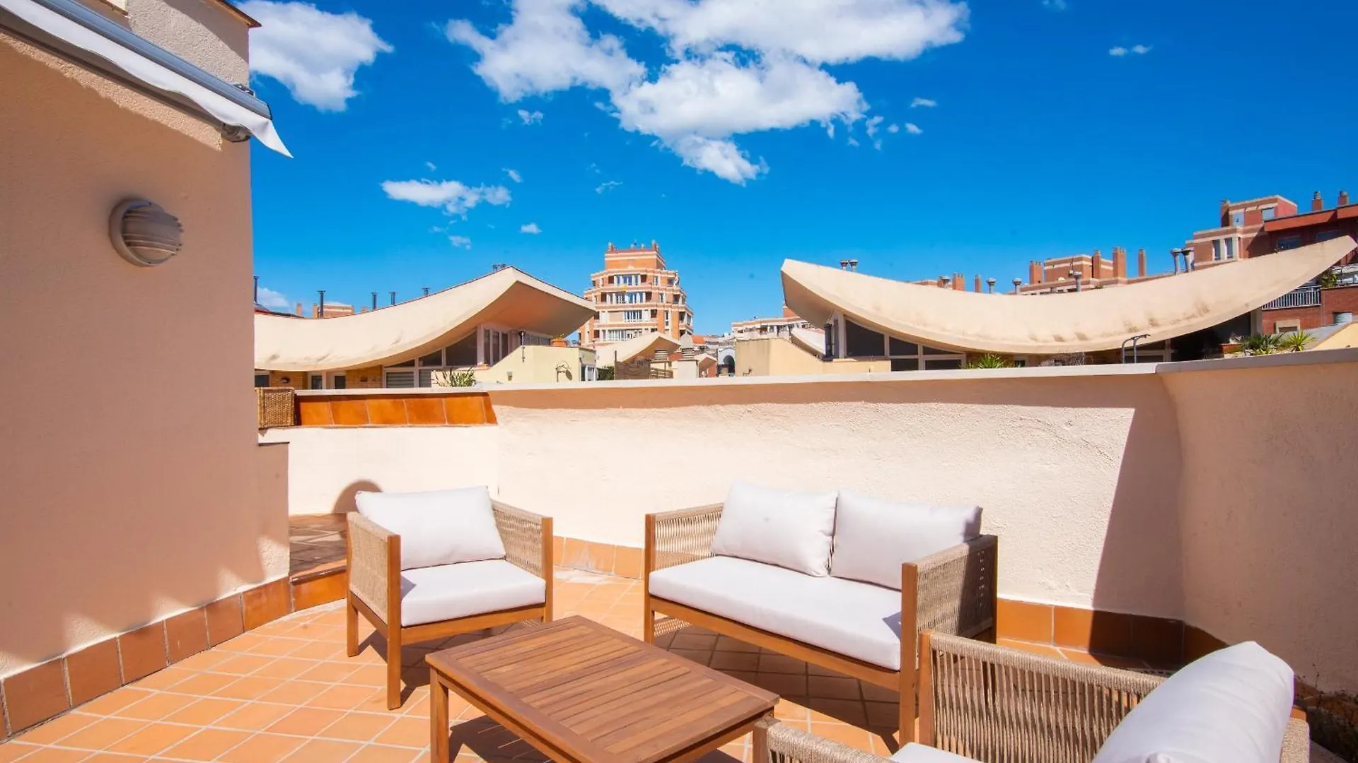 Casa Jasmine Family Villa Near The Beach 바르셀로나 0*,  스페인