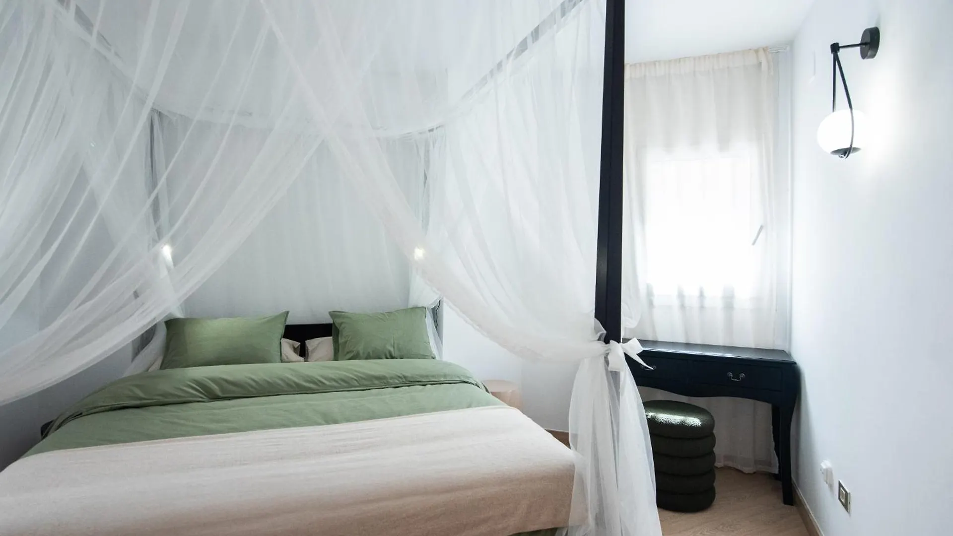Casa Jasmine Family Villa Near The Beach 바르셀로나 0*,  스페인